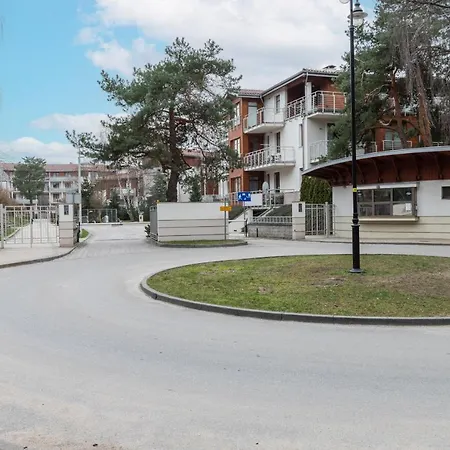 公寓 Neptun Park By Renters *