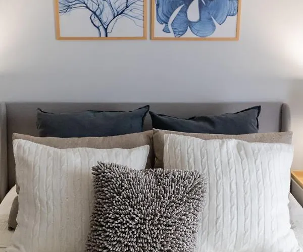 公寓 Neptun Park By Renters